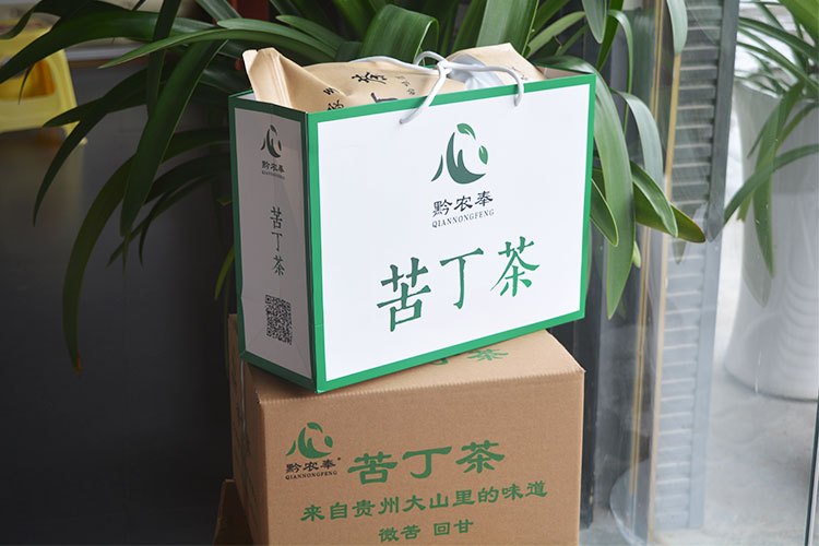 黔农奉苦丁茶